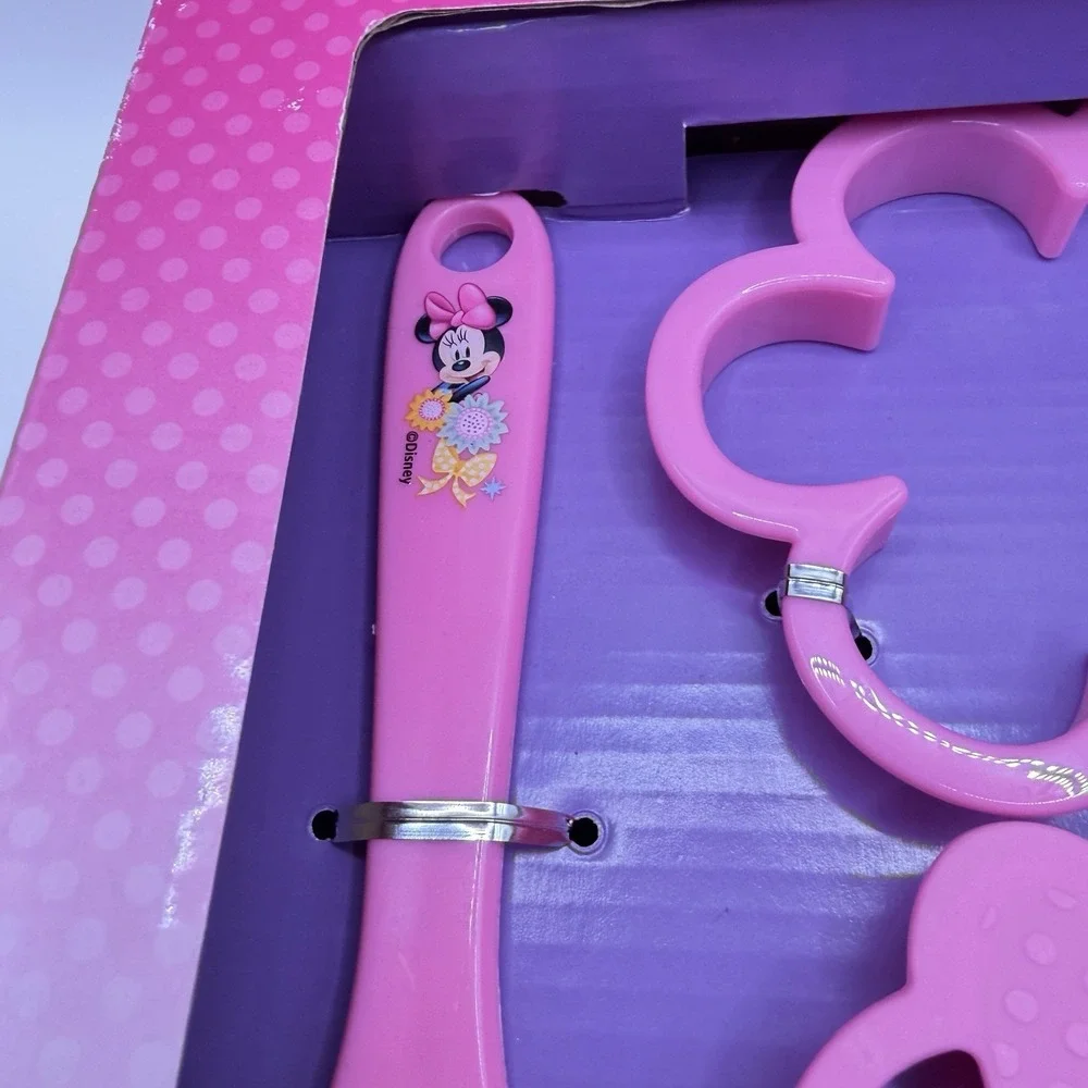 Disney Let's Make Cookies Kids Activity Set by‎ Zac NIB Minnie Mouse Baking Set